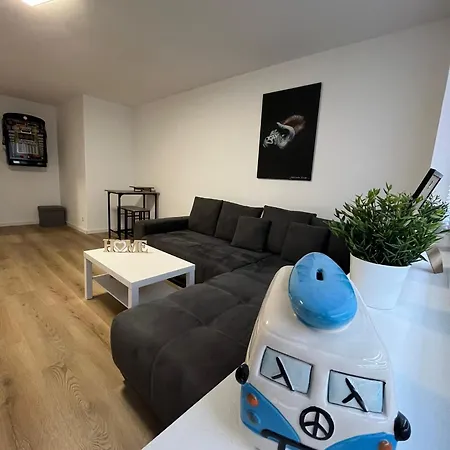 Zentrales Und Renoviertes Naehe Medienhafen Mit Balkon Düsseldorf